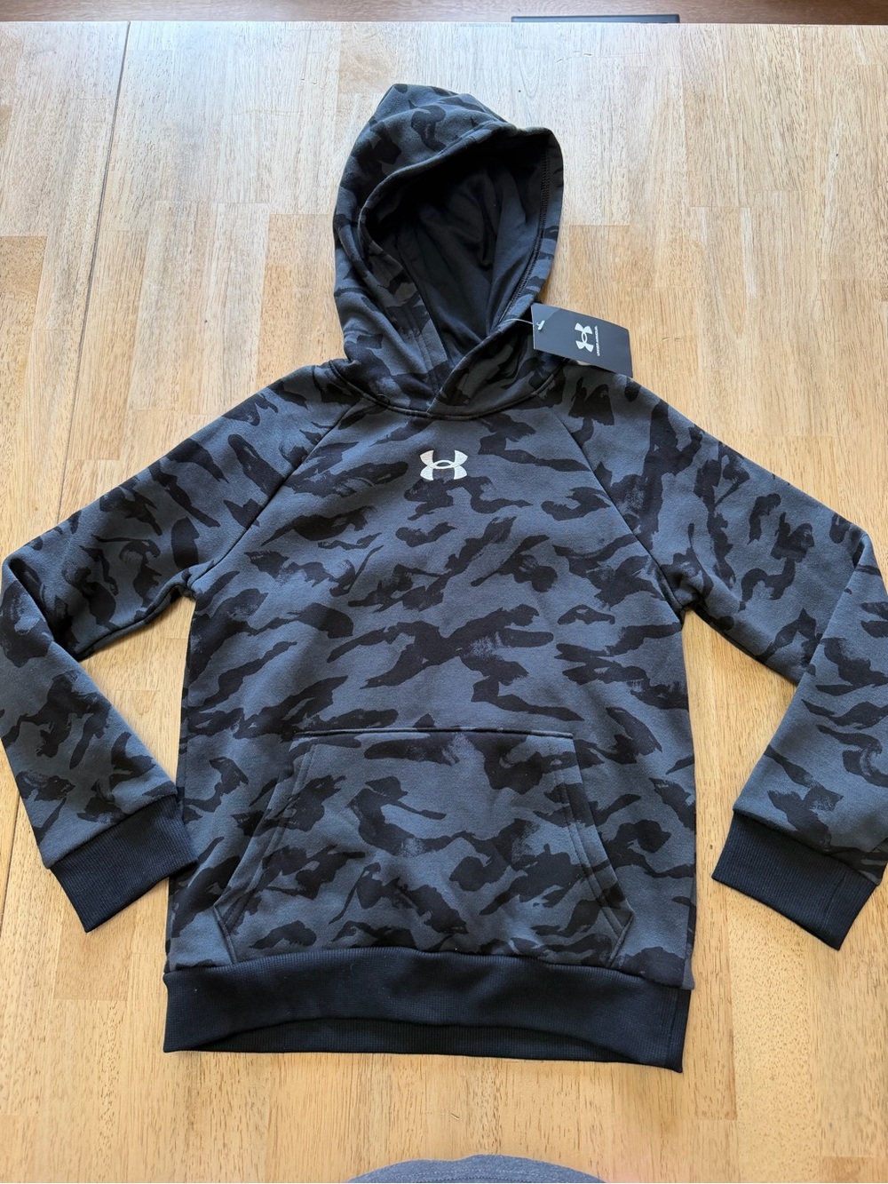 NWT Under Armour Boys Rival Fleece Camo Hoodie S